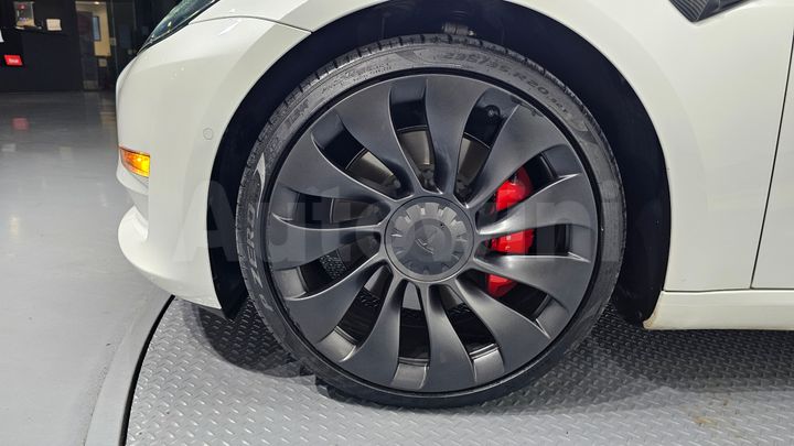 Tesla Model 3 2022 — 5