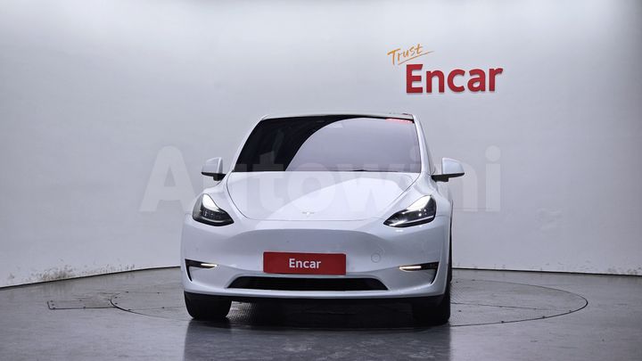 Tesla Model Y 2021 — 2