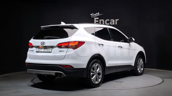 Hyundai SantaFe 2015 — 2