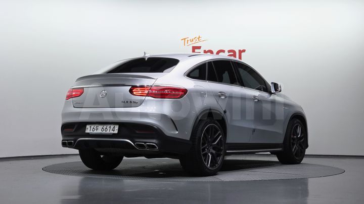 Mercedes-Benz GLE Class 2017 — 2
