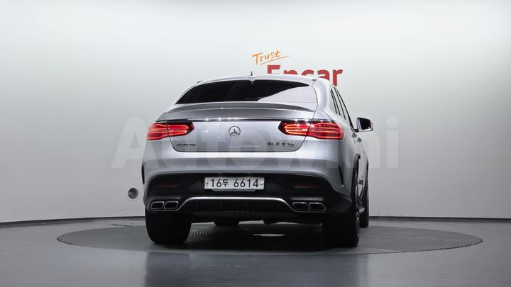 Mercedes-Benz GLE Class 2017 — 4