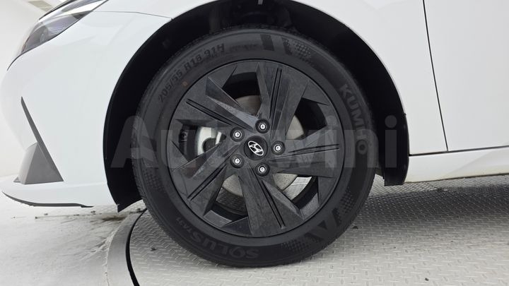 Hyundai Avante 2023 — 5