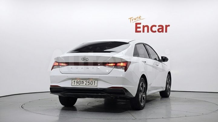Hyundai Avante 2023 — 4