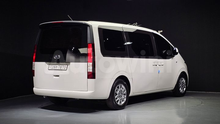 Hyundai Staria 2022 — 2