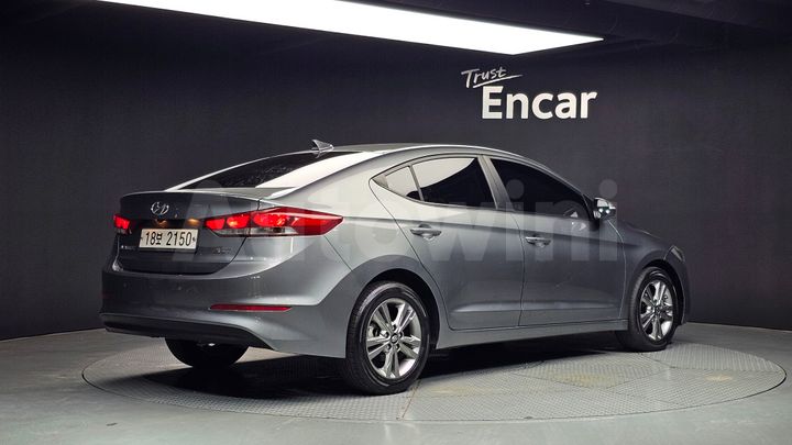 Hyundai Avante 2017 — 2