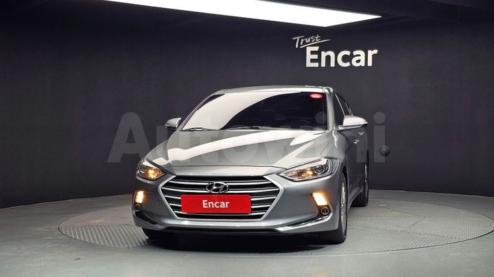 Hyundai Avante 2017 — 3