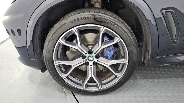 BMW X5 2023 — 5