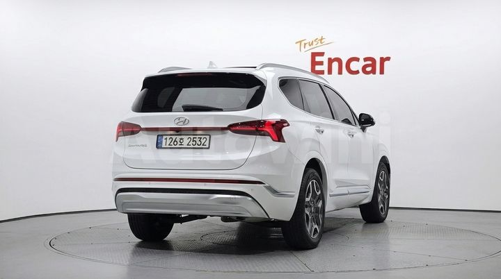 Hyundai SantaFe 2022 — 4