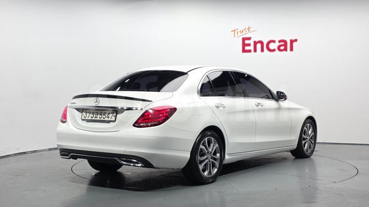 Mercedes-Benz C Class 2017 — 2