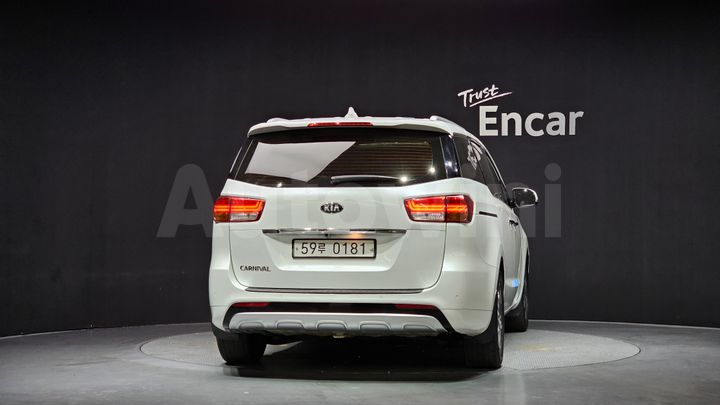 Kia Carnival 2017 — 4