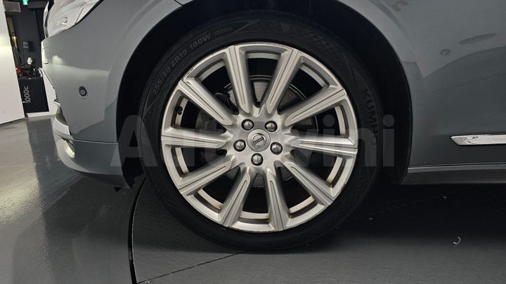 Volvo S90 2019 — 5