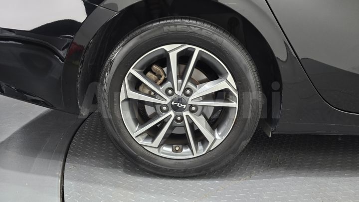 Kia K3 2022 — 5
