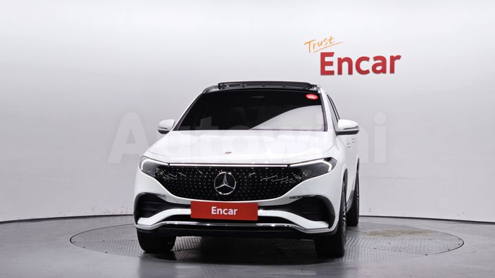 Mercedes Benz EQA 2024 — 3