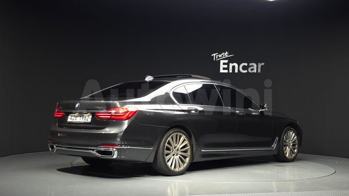 BMW 7 Series 2018 — 2