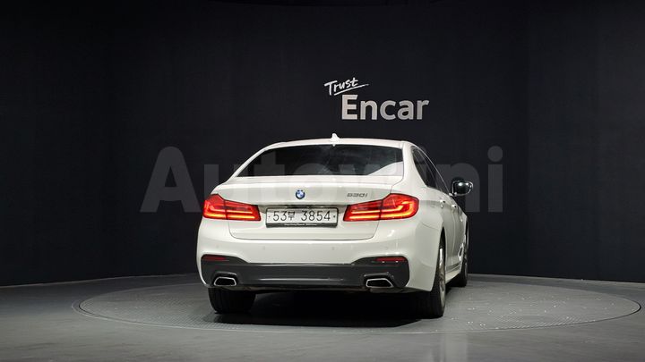 BMW 5 Series 2018 — 4