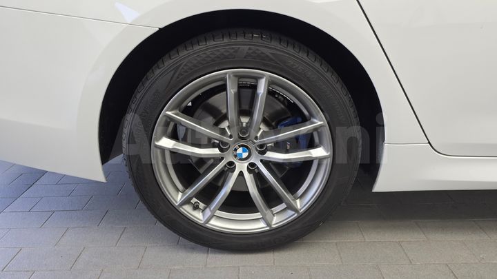 BMW 5 Series 2018 — 5