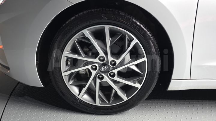Hyundai Avante 2019 — 5