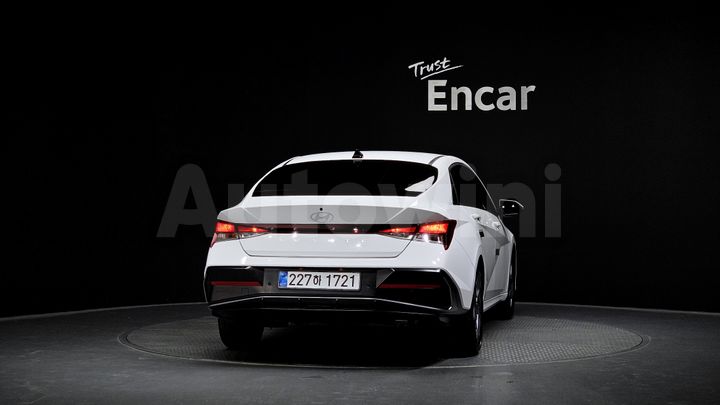 Hyundai Avante 2026 — 4