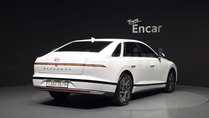 Hyundai Grandeur 2023 — 2