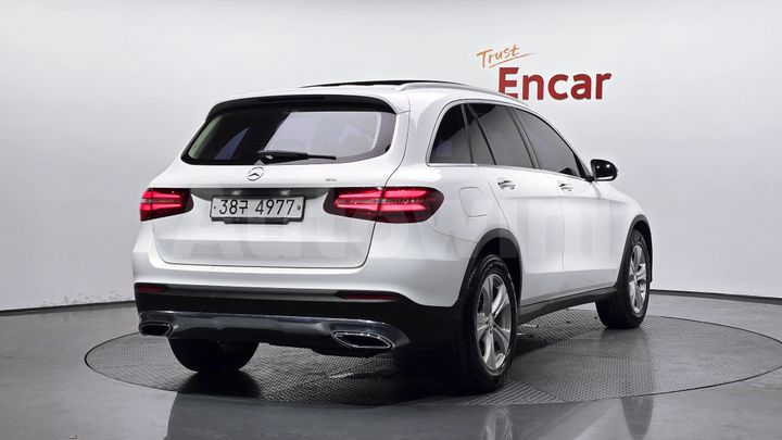 Mercedes Benz GLC Class 2017 — 2