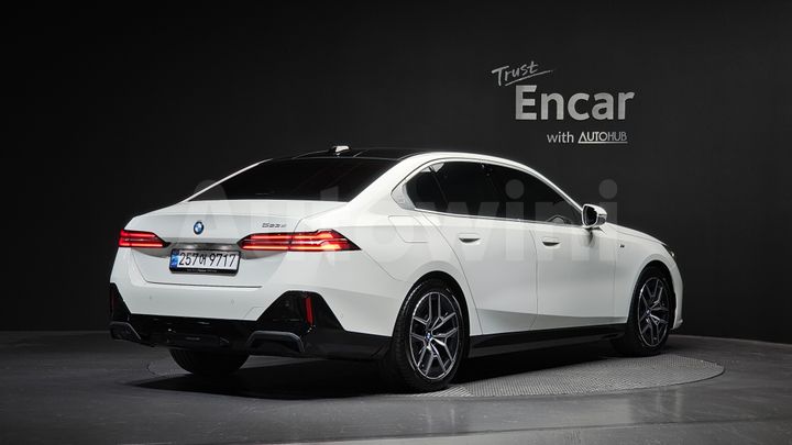 BMW 5 Series 2024 — 2