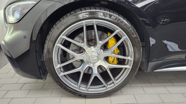 Mercedes Benz AMG GT