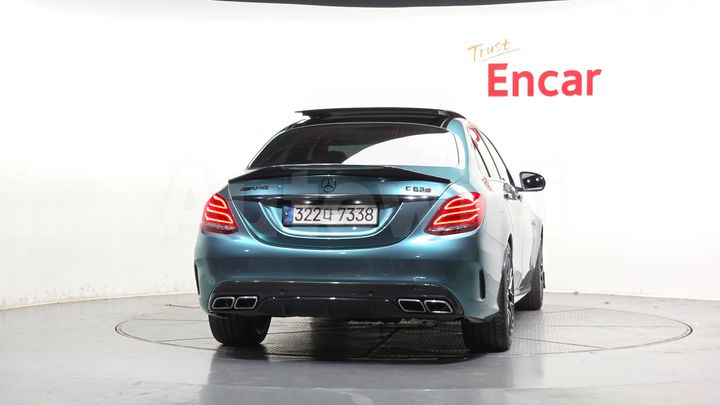 Mercedes Benz C Class 2018 — 4