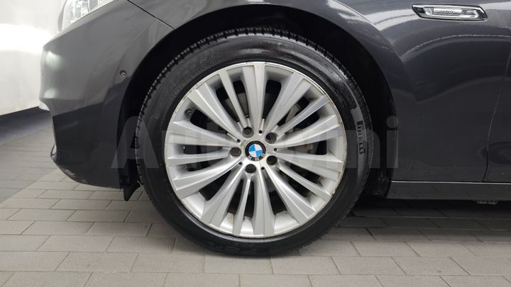 BMW 5 Series 2016 — 5