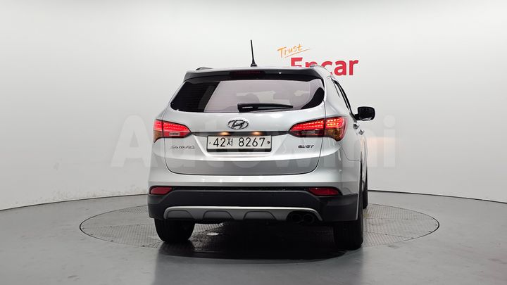 Hyundai SantaFe 2013 — 4