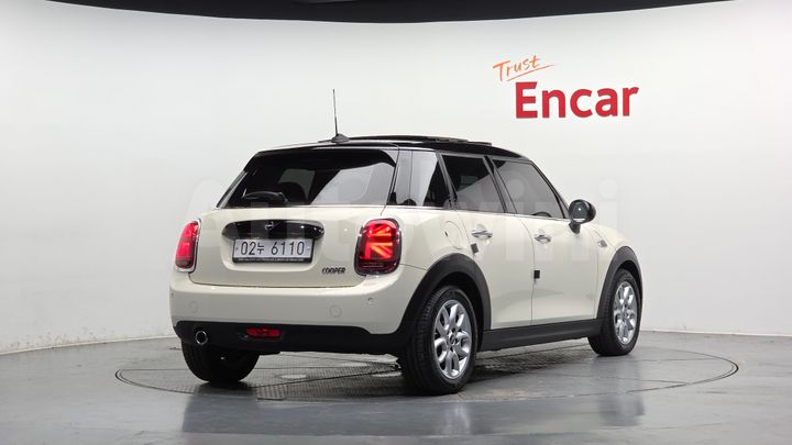 Mini Cooper 2019 — 2