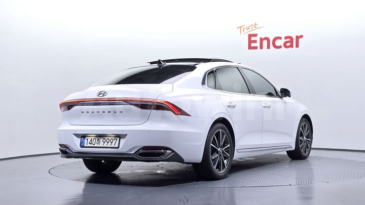 Hyundai Grandeur 2022 — 2