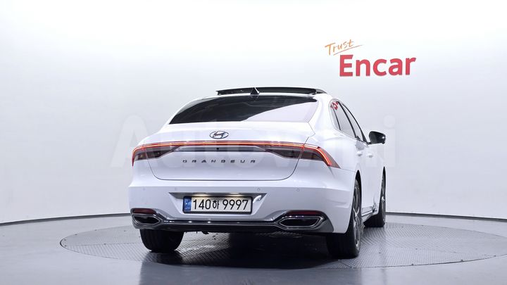 Hyundai Grandeur 2022 — 4