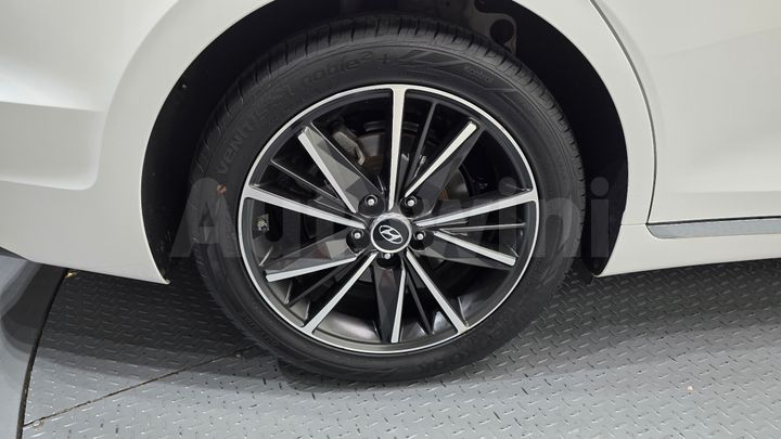Hyundai Grandeur 2022 — 5