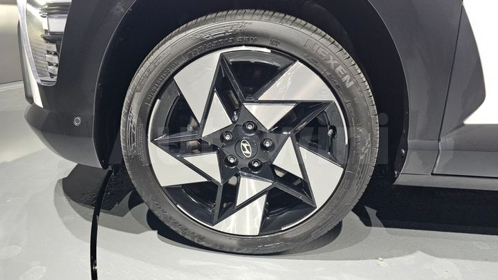 Hyundai Kona 2023 — 4