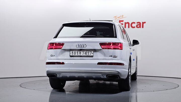 Audi Q7 2019 — 4