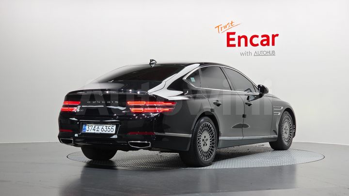 Genesis G80 2023 — 2