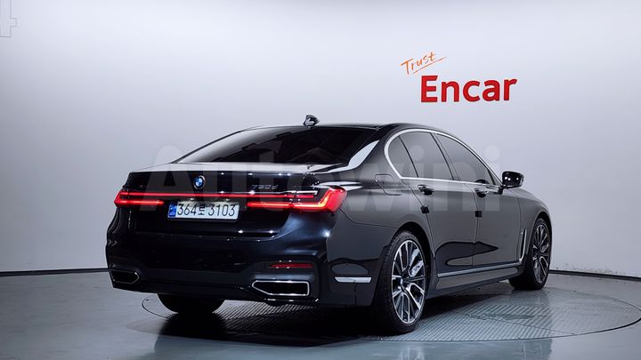 BMW 7 Series 2021 — 2