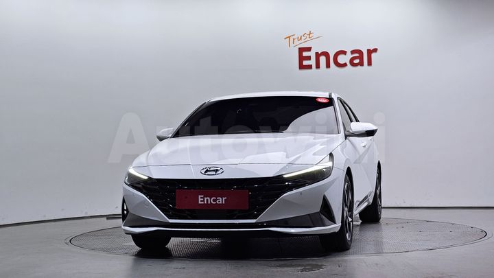 Hyundai Avante 2022 — 3