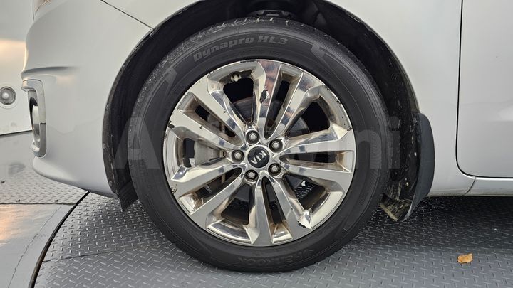 Kia Carnival 2015 — 5