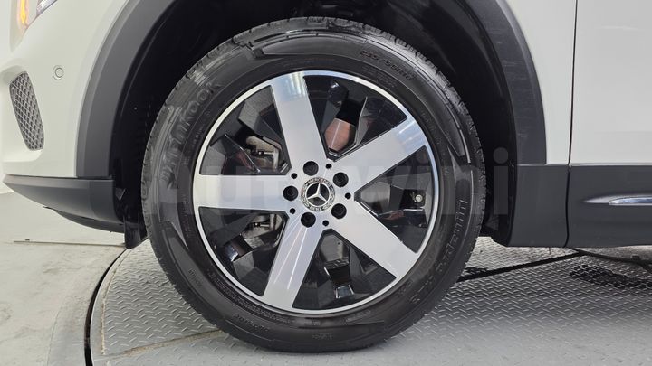 Mercedes-Benz GLB Class 2020 — 5