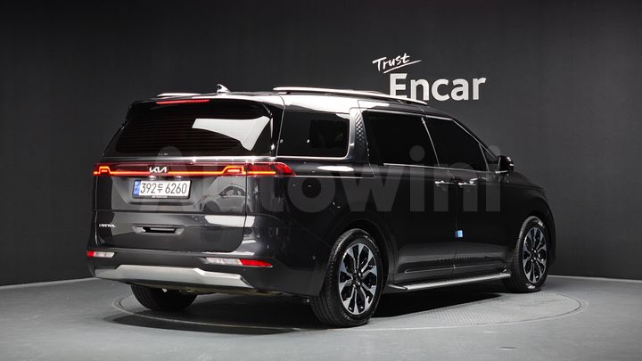Kia Carnival 2023 — 2