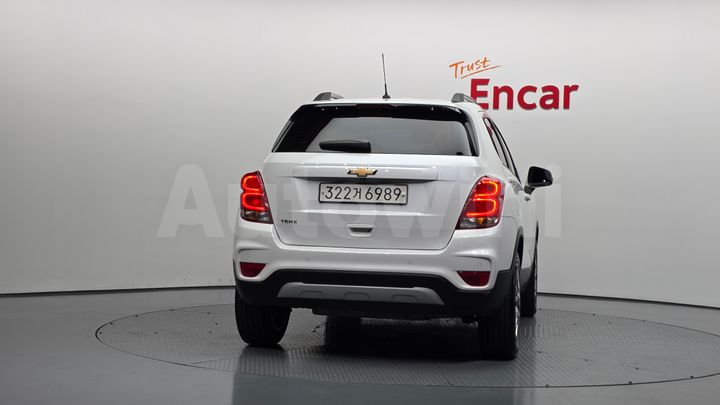 Chevrolet Trax 2021 — 4