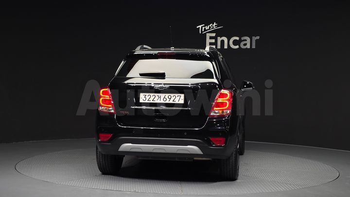Chevrolet Trax 2021 — 4