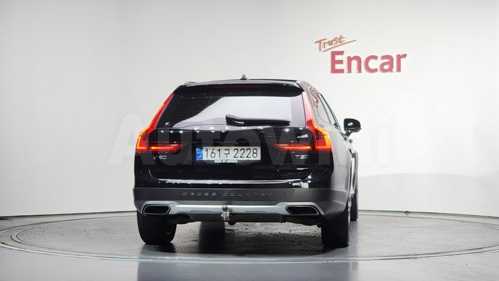 Volvo V90 2019 — 4