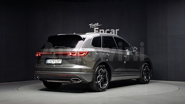Volkswagen Touareg 2024 — 2