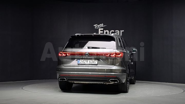 Volkswagen Touareg 2024 — 4