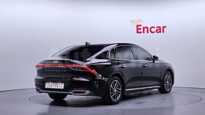 Hyundai Grandeur 2022 — 2