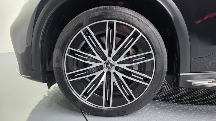 Mercedes Benz EQE