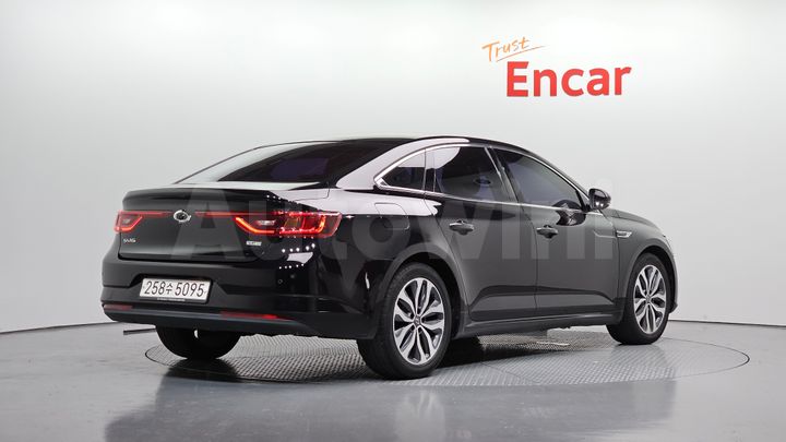 Renault SM6 2016 — 2