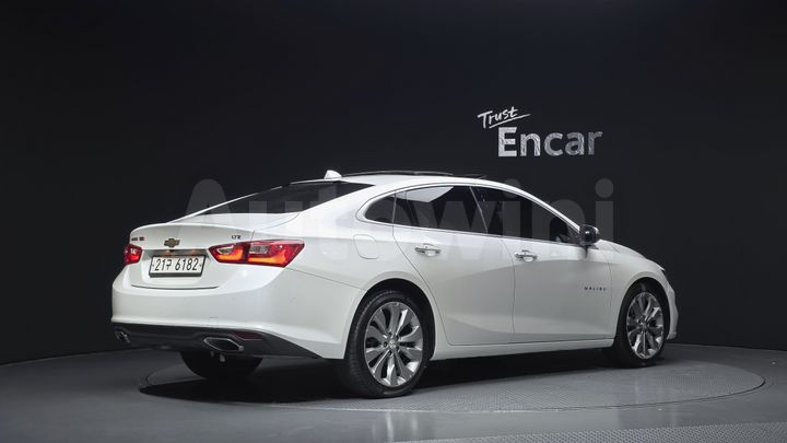 Chevrolet Malibu 2018 — 2